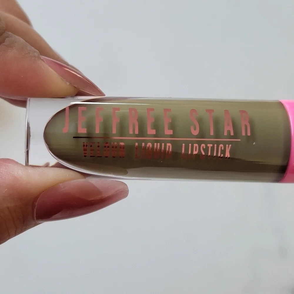 NEW JEFFREE STAR Dead Presidents Velour Liquid lipstick